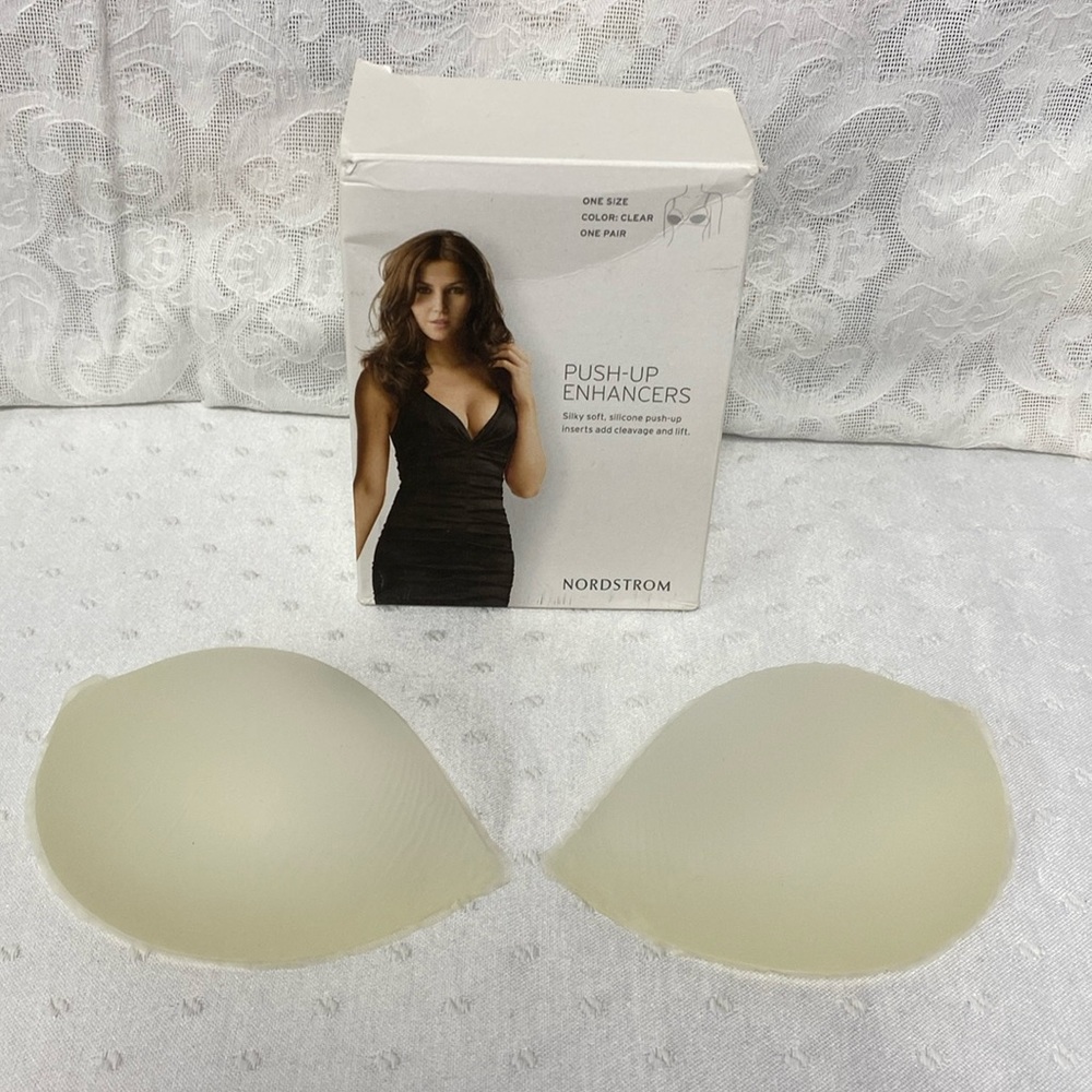 NWT Nordstrom Push-up Enhancers